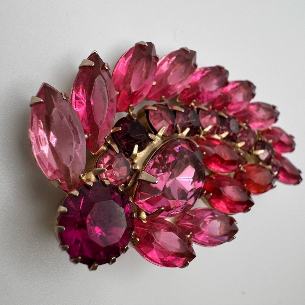 Vintage Signed Albert Weiss Vibrant Pink & Red Rhinestone Spray Brooch